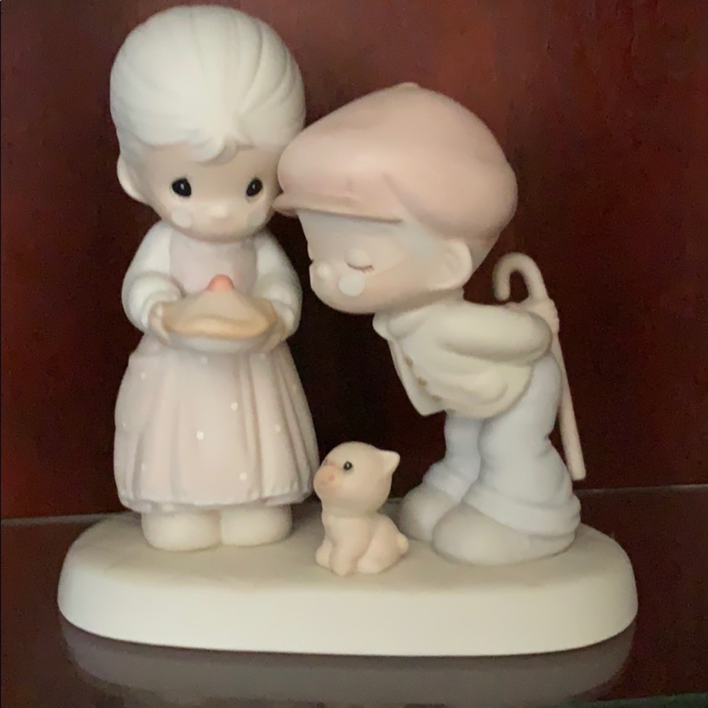 Precious Moment Figuerine